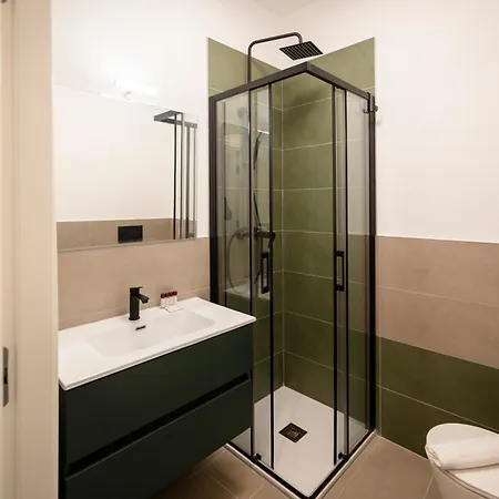 Апартаменты Moderno Bilocale In Zona Monumentale-cenisio